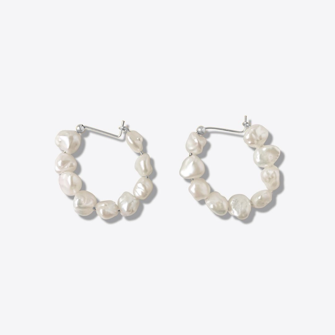 ★韓国人気★TATIANA★Whiteberry Pearl Hoop Earrings Tatiana Pearl Earrings