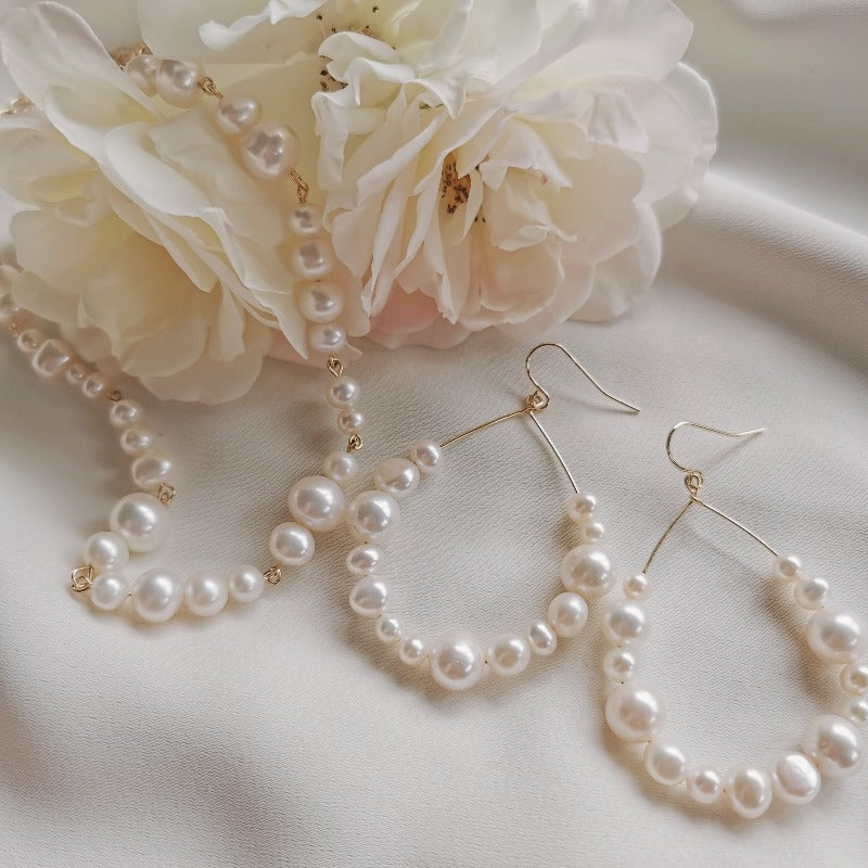 V | Emberly Pearl Necklace