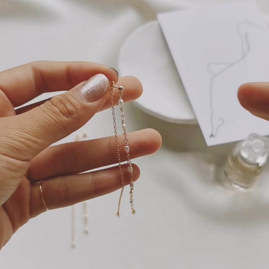 Mini | Emelia Dangling Tiny Pearl Thread Earrings