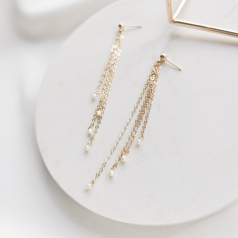 Mini | Eve Tassels Earrings with Tiny Pearls